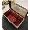 Image 2 : Late 1800's Officer Fore & Aft Hat/ Cap box with original key - approx. 19in x 10in x 10in