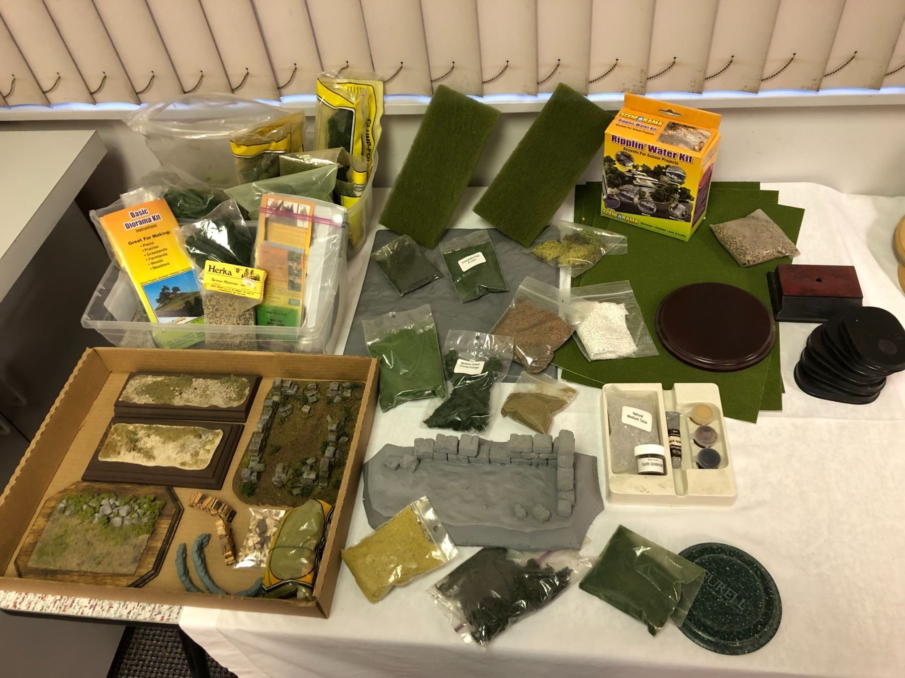 Flocking Base Large Assortment of Diorama Basing Materials & Flocking Ground Work ...