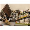 Image 4 : Shelf Lot of Artist Oil Paints and Supplies