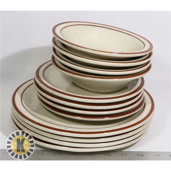 SET BROWN RIM DISHWARE (A BOWL, LARGE AND SM PLATE