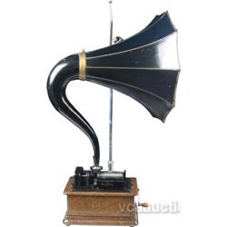 Edison Standard 2-4 Minute Phonograph With Large Horn