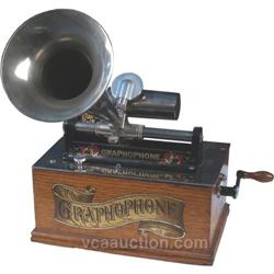 Columbia Graphophone Oak With Silver Horn