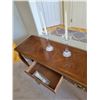 Image 3 : Buffet with Candlesticks