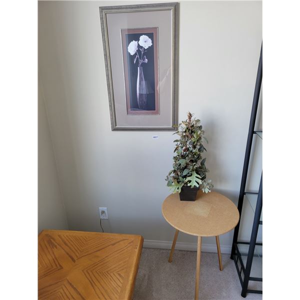 Vase with Flower Picture 32 x 19 - Round Table & Silk Plant