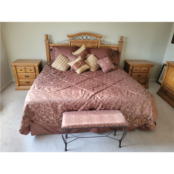 King Size Bed with Matching Bedroom Suite