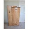 Image 1 : Unique Design Armoire