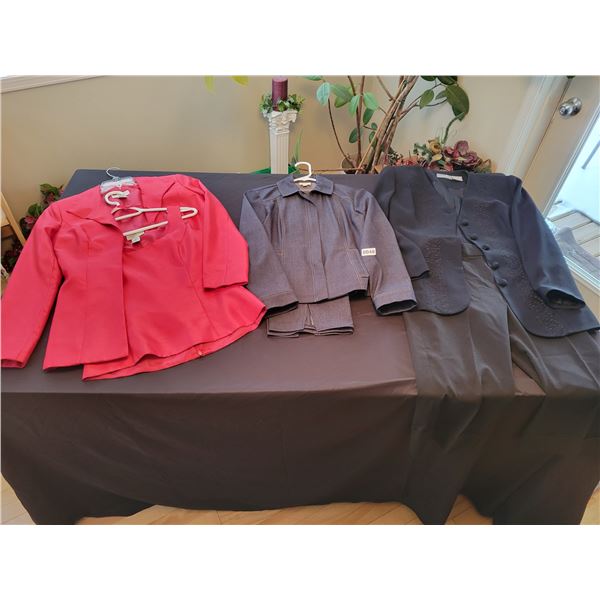 Women's Clothing (Some Brand New with Tags) Size Small & Medium