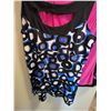 Image 6 : 12 Women's Dress Tank Tops (Size 6)
