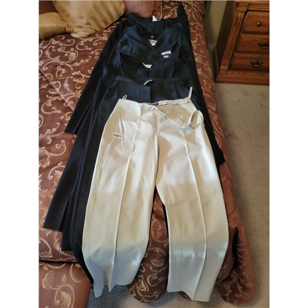 7 Pairs of Women's Dress Pants (Size 4-6)