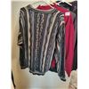 Image 2 : 7 Men's Long Sleeve Shirts (Medium-Large)