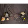 Image 1 : 2 Helmets - 4 Badminton Rackets