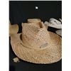 Image 5 : Assorted Hats (Men's & Women's)