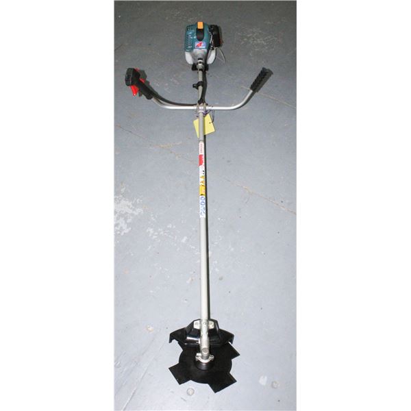 NEW MAKITA EM4250 4-STROKE BUSH CUTTER