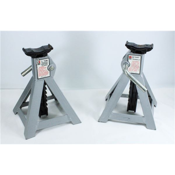PAIR OF 3 TON VEHICLE SUPPORT STANDS