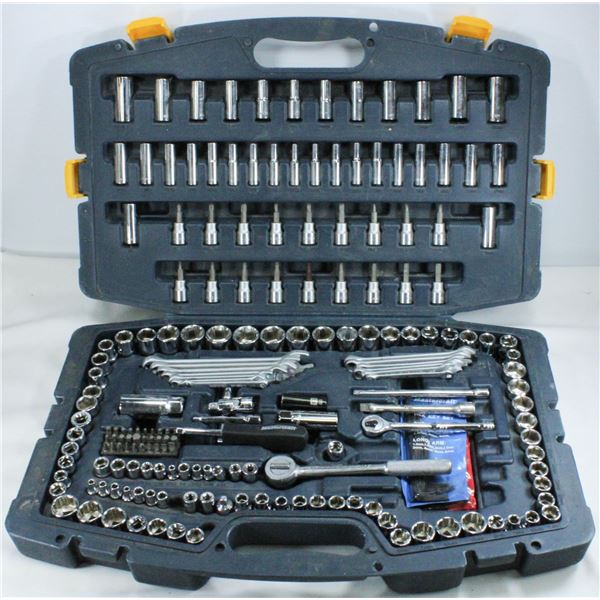 MASTERCRAFT CASE OF ASSORTED SOCKETS AND WRENCHES