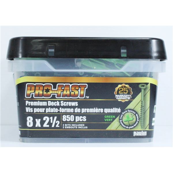 BIN OF PRO-FAST PREMIUM GREEN TREATED DECK SCREWS, 8 X 2-1/2", 850 PCS