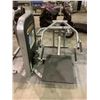 Image 1 : LIFE FITNESS SQUAT MACHINE