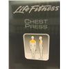 Image 2 : LIFE FITNESS CHEST PRESS MISSING 1 KNOB