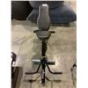 Image 1 : POWERTEC WORK BENCH