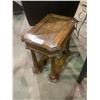 Image 2 : END TABLE APPROX. 22.5 X 14.5 X 22"