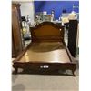 Image 1 : STAINED WOOD BED FRAME QUEEN SIZE