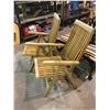 Image 2 : 2 FOLDING WOODEN PATIO CHAIRS