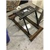 Image 2 : 2 TV STANDS
