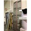 Image 2 : 2 METAL ROLLING CONVEYERS