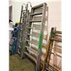 Image 2 : 8' STEP STOOL