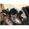 Image 2 : SHELF LOT OF SKI BOOTS AND SPORTING GOODS