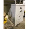 Image 2 : METAL 2 DRAWER FILING CABINET