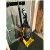 Image 2 : EUREKA UPRIGHT VACUUM CLEANER