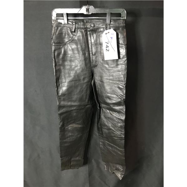 NEW WITH TAGS VIP LEATHERS CANADA FINE LEATHER PANTS SIZE 30