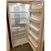 Image 2 : FRIGIDAIRE STANDING FREEZER MODEL FFFH20F3WW0