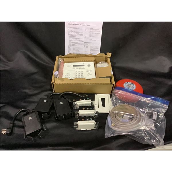 UNUSED SIMON XT MODEL 600-1054-95R-11 FIRE AND SECURITY SYSTEM MAY NEED COMPONENTS, NEW 12 VOLT