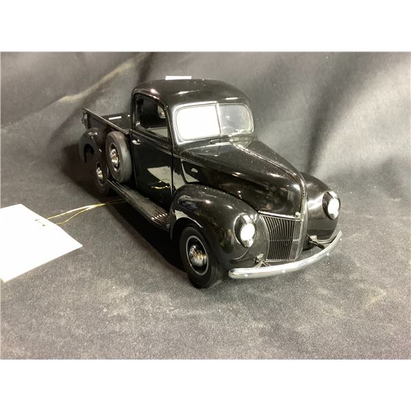 FRANKLIN MINT PRECISION MODELS 1940 FORD  PICKUP  1:24 SCALE WITH COA