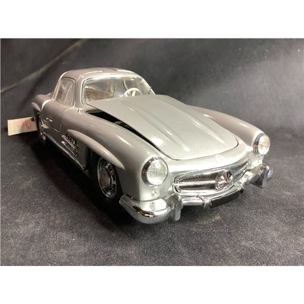 FRANKLIN MINT PRECISION MODELS 1954 MERCEDES-BENZ 300SL  1:24 SCALE WITH COA