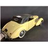 Image 2 : FRANKLIN MINT PRECISION MODELS THE 1937 CORD 812 PHAETON COUPE 1:24 SCALE WITH COA