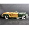 Image 2 : FRANKLIN MINT PRECISION MODELS THE 1948 CHRYSLER TOWN AND COUNTRY  1:24 SCALE WITH COA