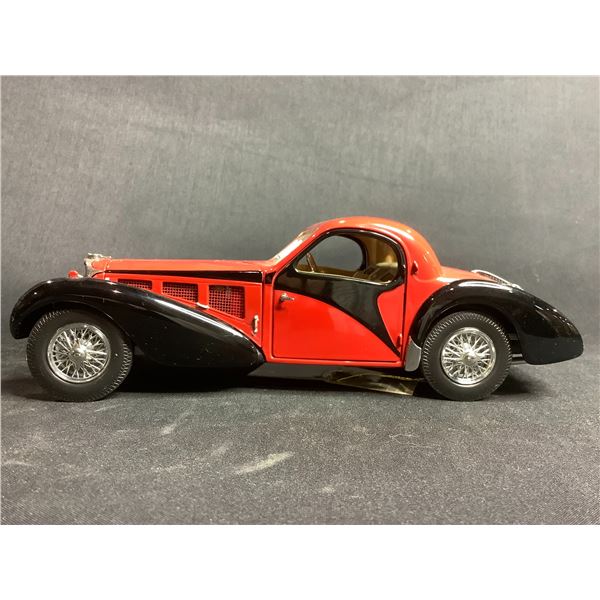 FRANKLIN MINT PRECISION MODELS 1936 BUGATTI TYPE 57SC 1:24 SCALE WITH COA