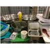 Image 3 : SHELF LOT OF ASSORTED MIXING BOWLS, CONDIMENT TRAYS, BOWLS, AND MORE