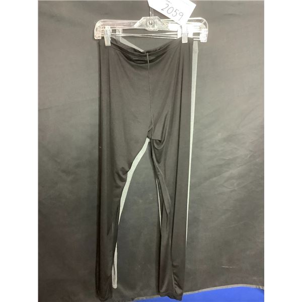 3 PAIRS HEATTECH BASE SIZE SMALL LEGGINGS