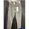 Image 3 : 4 PAIRS OF BRAND NEW SIZE 30W LEVIS JEANS