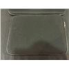 Image 3 : 2 INSIGNIA LAPTOP SLEEVES SIZED; 15.6" & 13"
