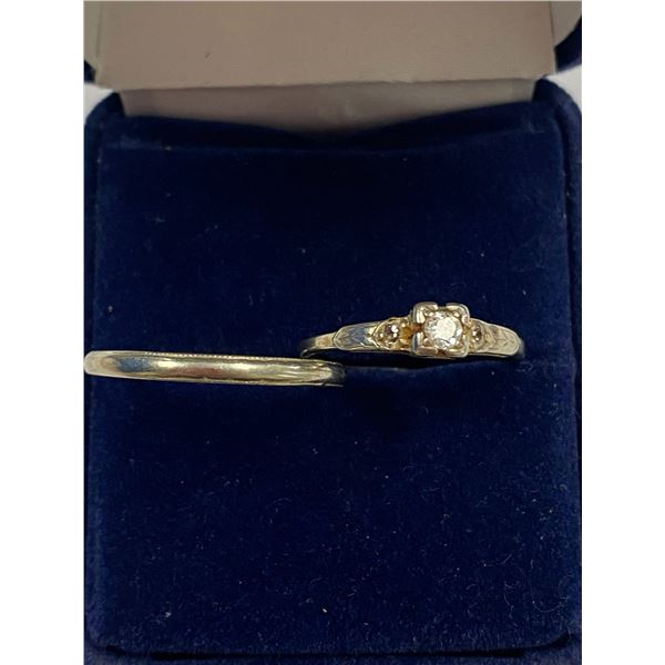 18K LADIES DIAMOND ENGAGEMENT RING SIZE 7 AND 18K LADIES WEDDING BAND SIZE 7.5
