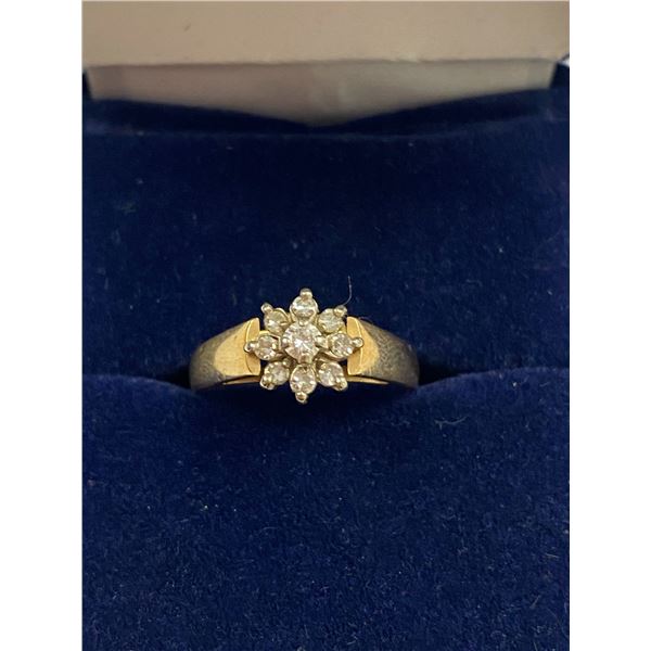 14K LADIES DIAMOND CLUSTER RING