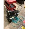 Image 1 : HUSKY 8 GALLON 135 PSI ELECTRIC AIR COMPRESSOR WITH 2 AIRLINES