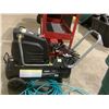 Image 2 : HUSKY 8 GALLON 135 PSI ELECTRIC AIR COMPRESSOR WITH 2 AIRLINES