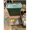 Image 3 : TOTE WITH PLUMBING CONTENTS & 5 TOTES