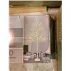 Image 2 : 7.5' LED BIRCH TREE